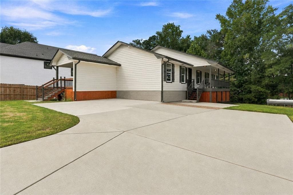 5 bedroom, 4 bathroom, 3,600 sq ft single family residence for sale at 4819 Batiste Lane, Acworth, GA 30101