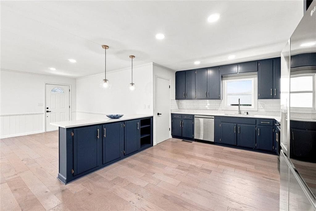 5 bedroom, 4 bathroom, 3,600 sq ft single family residence for sale at 4819 Batiste Lane, Acworth, GA 30101 — photo 4