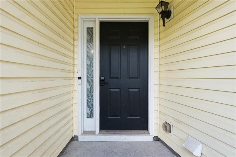 3 bedroom, 2 bathroom, 1,407 sq ft single family residence for sale at 695 Amelia Grove Lane, Lawrenceville, GA 30045 — photo 2
