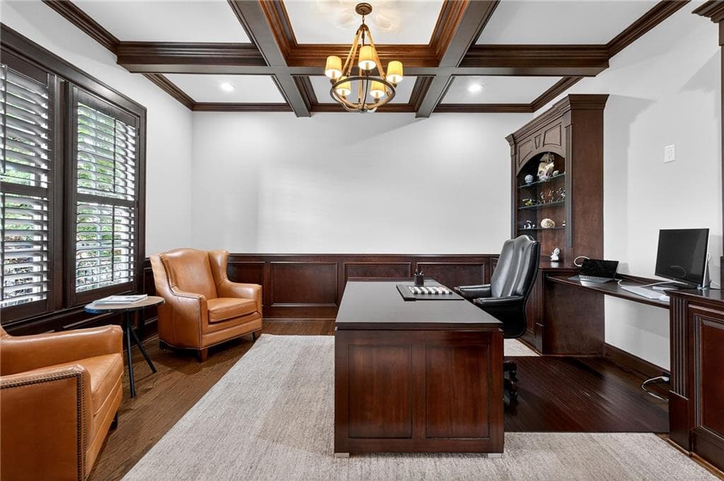 6 bedroom, 7 bathroom, 8,164 sq ft single family residence for sale at 1820 Turnberry Avenue, Suwanee, GA 30024 — photo 6