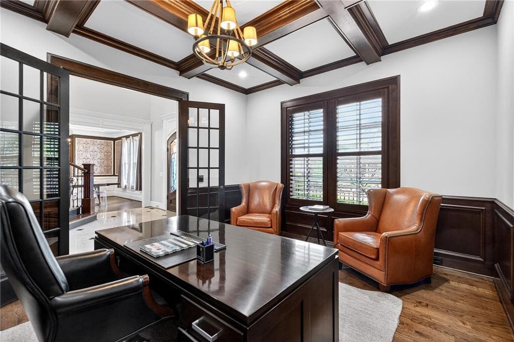 6 bedroom, 7 bathroom, 8,164 sq ft single family residence for sale at 1820 Turnberry Avenue, Suwanee, GA 30024 — photo 7