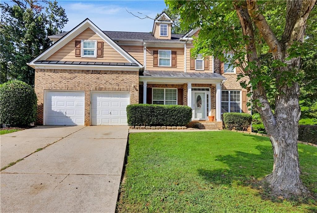 6 bedroom, 4 bathroom, 2,539 sq ft single family residence under contract at 530 Bigelow, Atlanta, GA 30349