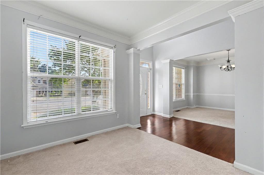6 bedroom, 4 bathroom, 2,539 sq ft single family residence under contract at 530 Bigelow, Atlanta, GA 30349 — photo 5