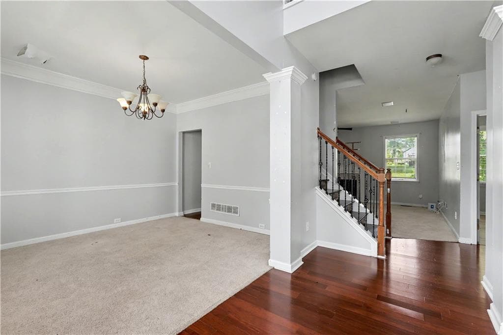 6 bedroom, 4 bathroom, 2,539 sq ft single family residence under contract at 530 Bigelow, Atlanta, GA 30349 — photo 6