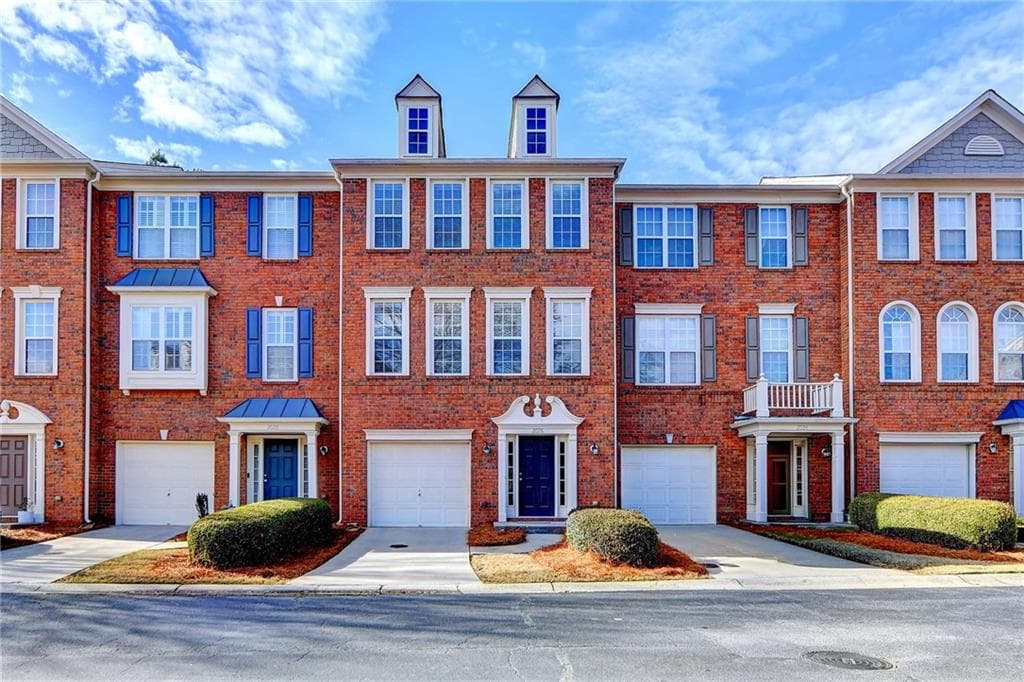 3 bedroom, 4 bathroom, 1,900 sq ft townhouse for rent at 2026 Merrimont Way, Roswell, GA 30075 for $2,950 a month — photo 1 of 54
