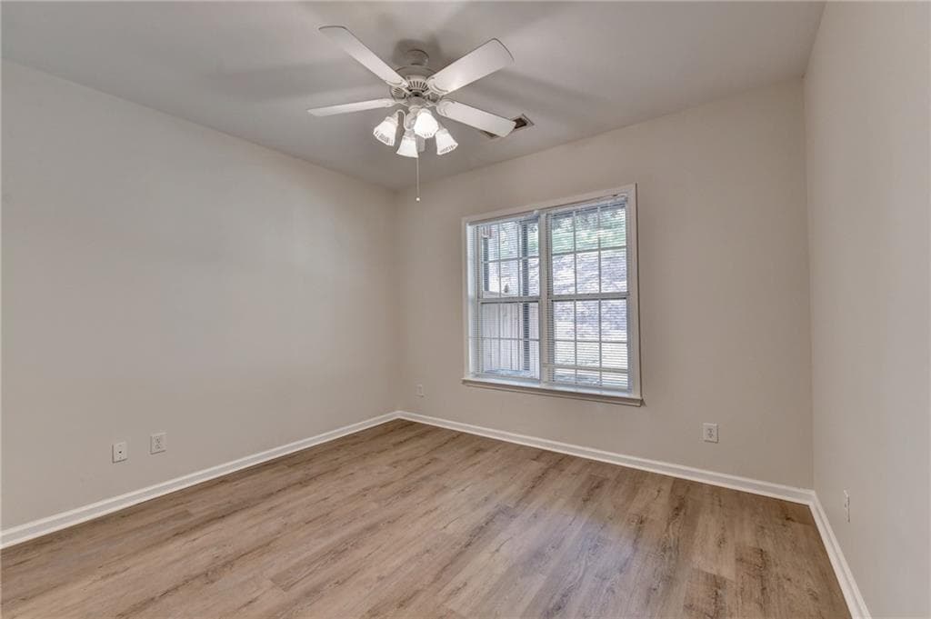 3 bedroom, 4 bathroom, 1,900 sq ft townhouse for rent at 2026 Merrimont Way, Roswell, GA 30075 for $2,950 a month — photo 6