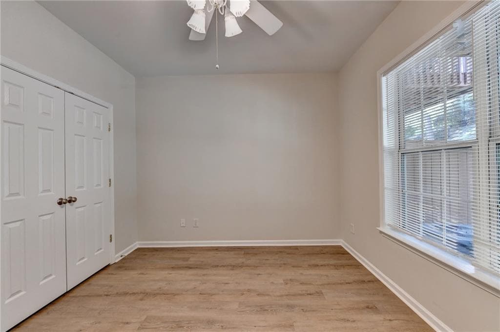 3 bedroom, 4 bathroom, 1,900 sq ft townhouse for rent at 2026 Merrimont Way, Roswell, GA 30075 for $2,950 a month — photo 10