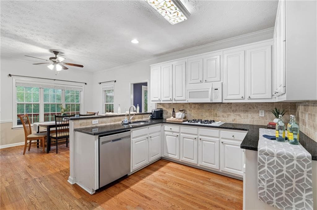 5 bedroom, 4 bathroom, 3,159 sq ft single family residence for sale at 1005 Clarion Way, Lawrenceville, GA 30044 — photo 10