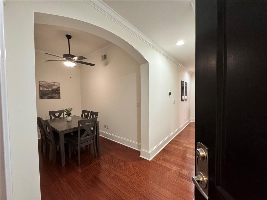 2 bedroom, 2 bathroom, 1,218 sq ft condominium for rent at 2277 Peachtree Road 510, Atlanta, GA 30309 for $2,400 a month — photo 2