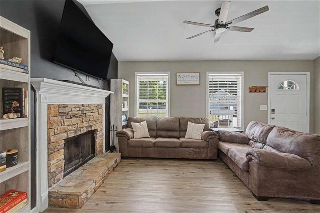 4 bedroom, 2 bathroom, 1,298 sq ft single family residence under contract at 26 Moorland Drive, Rockmart, GA 30153 — photo 3