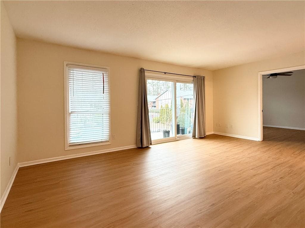 2 bedroom, 2 bathroom, 1,253 sq ft condominium for sale at 6851 Roswell Road O34, Atlanta, GA 30328 — photo 2
