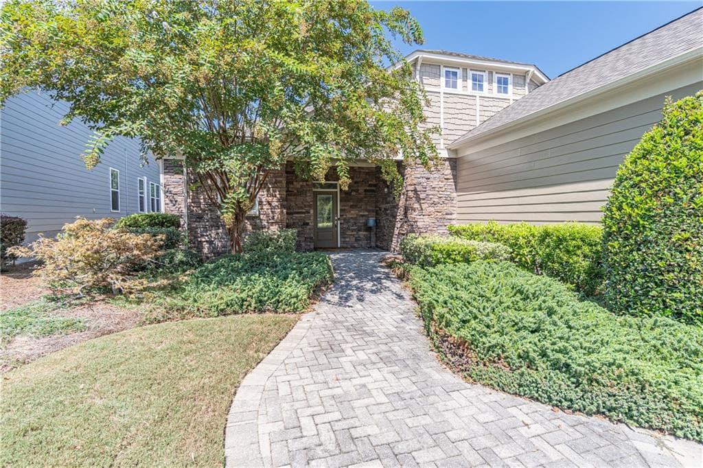2 bedroom, 2 bathroom, 2,190 sq ft single family residence for sale at 3133 Scarlet Oak Lane, Gainesville, GA 30504 — photo 2