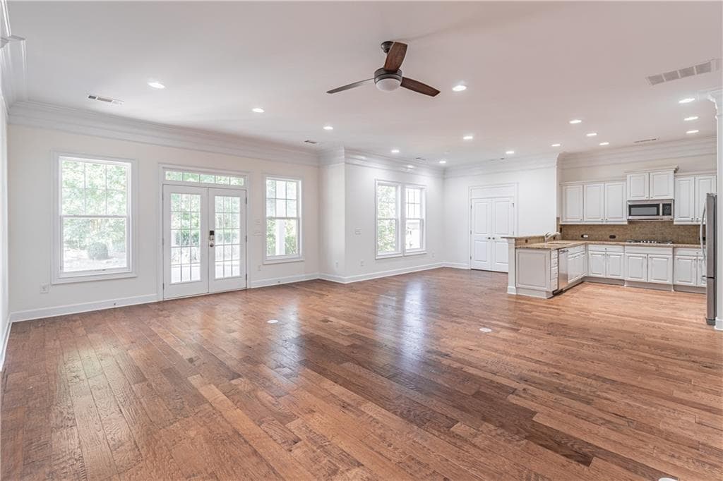 2 bedroom, 2 bathroom, 2,190 sq ft single family residence for sale at 3133 Scarlet Oak Lane, Gainesville, GA 30504 — photo 8