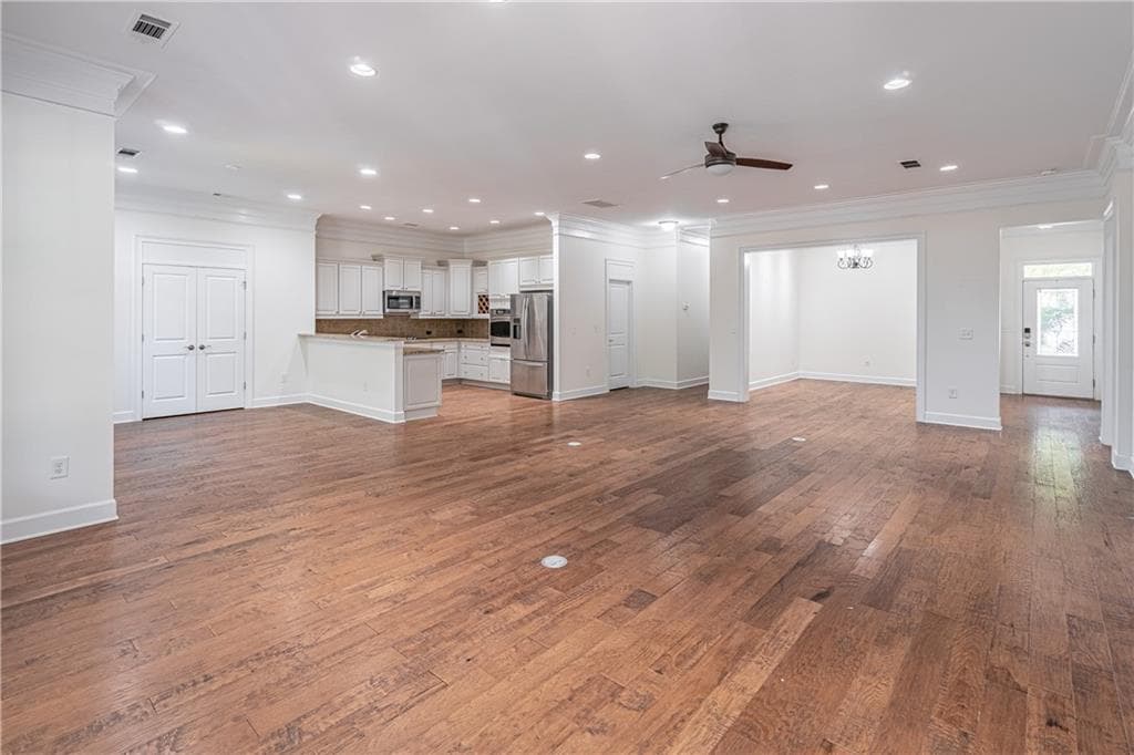 2 bedroom, 2 bathroom, 2,190 sq ft single family residence for sale at 3133 Scarlet Oak Lane, Gainesville, GA 30504 — photo 10