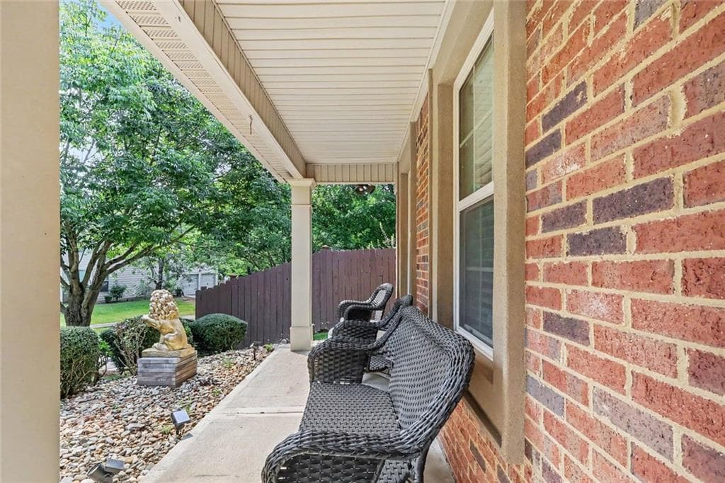 4 bedroom, 3 bathroom, 2,174 sq ft single family residence for sale at 8001 Gossamer Drive, Fairburn, GA 30213 — photo 6