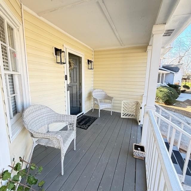 3 bedroom, 3 bathroom, 1,914 sq ft single family residence for sale at 588 Freemans Walk, Stone Mountain, GA 30083 — photo 4