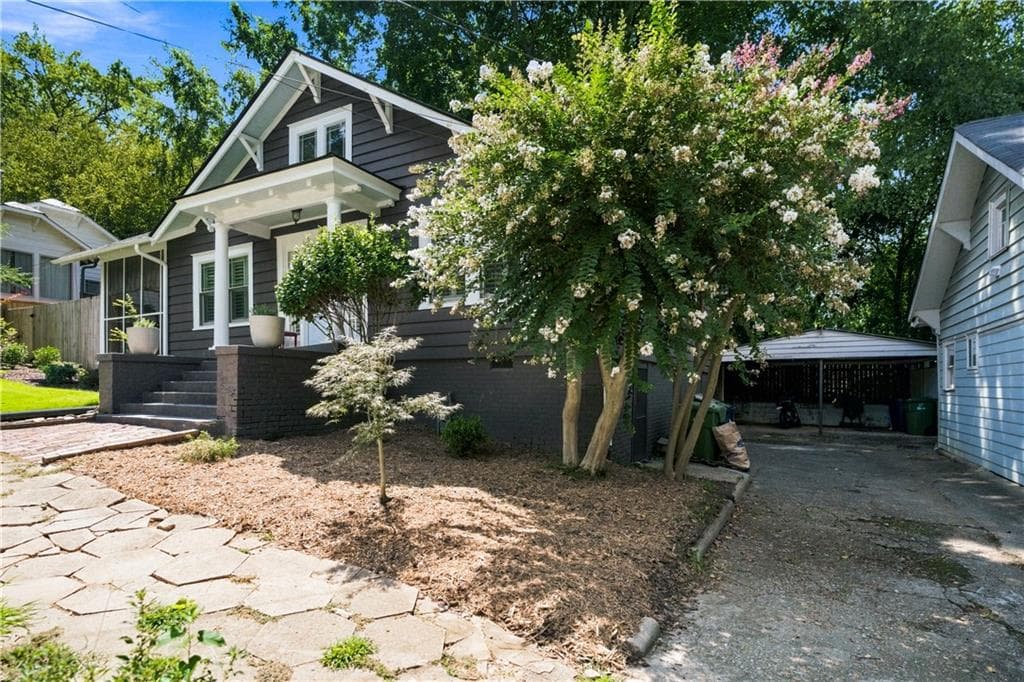 3 bedroom, 3 bathroom, 2,178 sq ft single family residence for sale at 452 Euclid Terrace, Atlanta, GA 30307 — photo 5