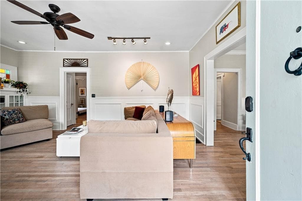 3 bedroom, 3 bathroom, 2,178 sq ft single family residence for sale at 452 Euclid Terrace, Atlanta, GA 30307 — photo 6