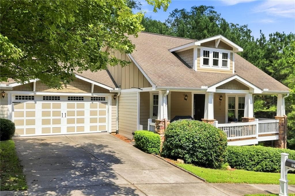 4 bedroom, 3 bathroom, 2,676 sq ft single family residence for sale at 128 Summit View Drive, Ellijay, GA 30540 — photo 2