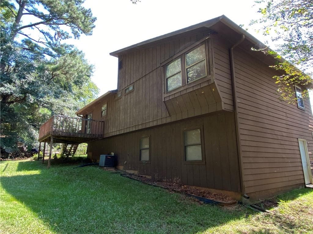 3 bedroom, 2 bathroom, 1,693 sq ft single family residence under contract at 4911 Cowan Road, Acworth, GA 30101 — photo 3