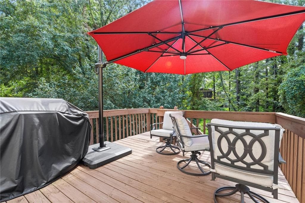 4 bedroom, 3 bathroom, 1,956 sq ft single family residence for sale at 4895 Farm Valley Drive, Woodstock, GA 30188 — photo 10