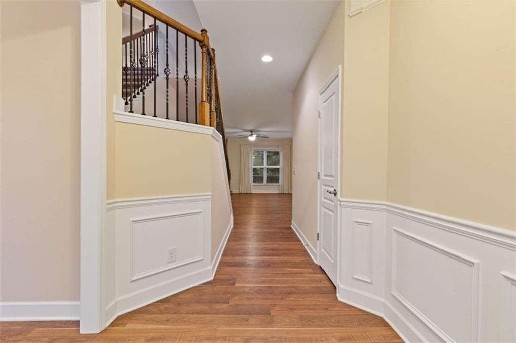 5 bedroom, 5 bathroom, 4,508 sq ft single family residence for sale at 6634 Stag Leap Lane, Hoschton, GA 30548 — photo 7