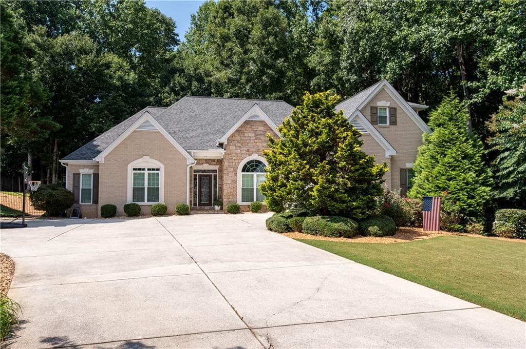 4 bedroom, 3 bathroom, 2,698 sq ft single family residence sold at 2625 Mount Olivet Court, Kennesaw, GA 30152