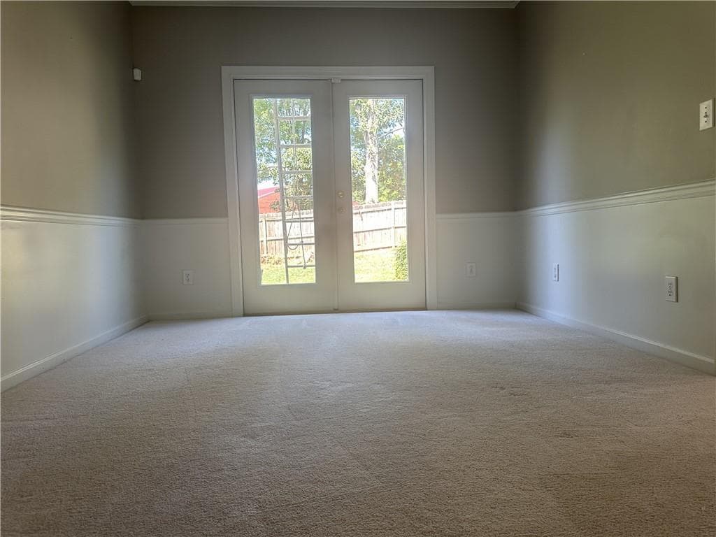 4 bedroom, 3 bathroom, 2,433 sq ft single family residence for rent at 11450 Findley Chase Court, Johns Creek, GA 30097 for $3,200 a month — photo 4