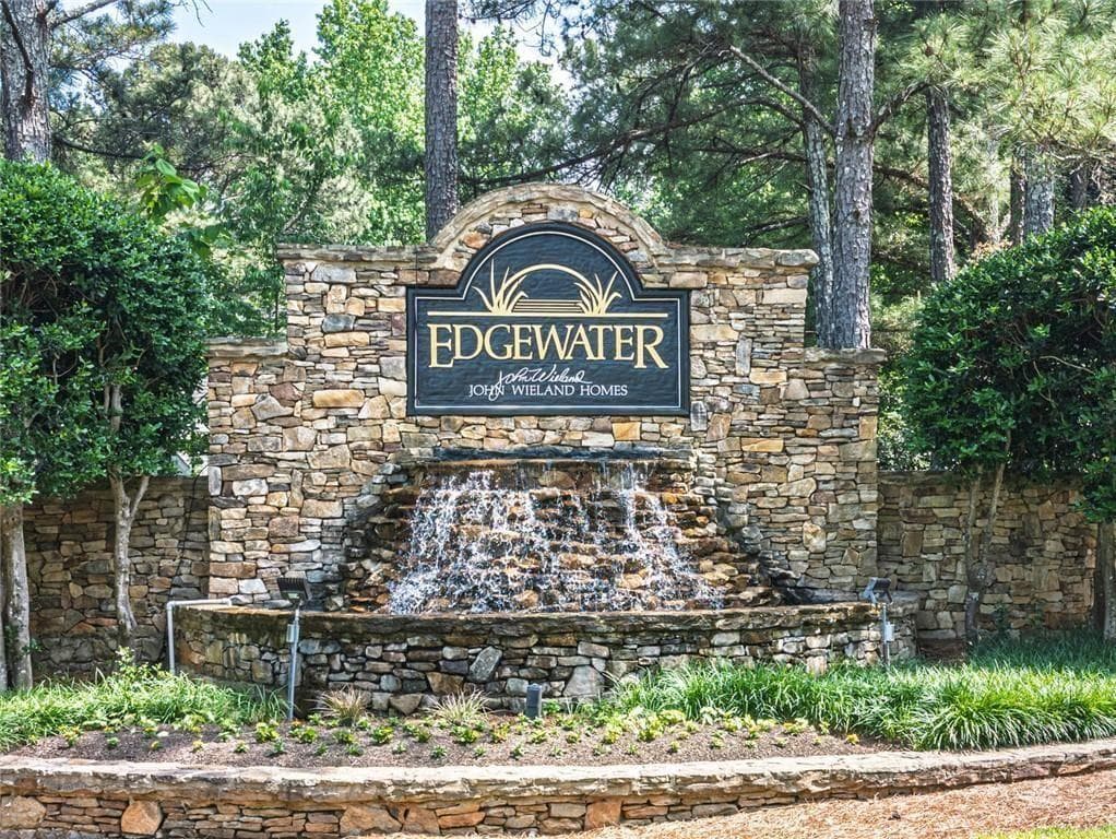 4 bedroom, 3 bathroom, 2,642 sq ft single family residence for sale at 2562 Forest Meadow Lane, Lawrenceville, GA 30043 — photo 2