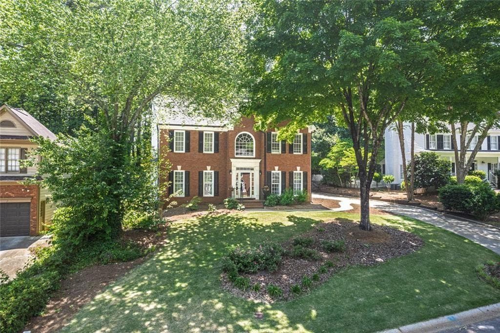 4 bedroom, 3 bathroom, 2,642 sq ft single family residence for sale at 2562 Forest Meadow Lane, Lawrenceville, GA 30043 — photo 5