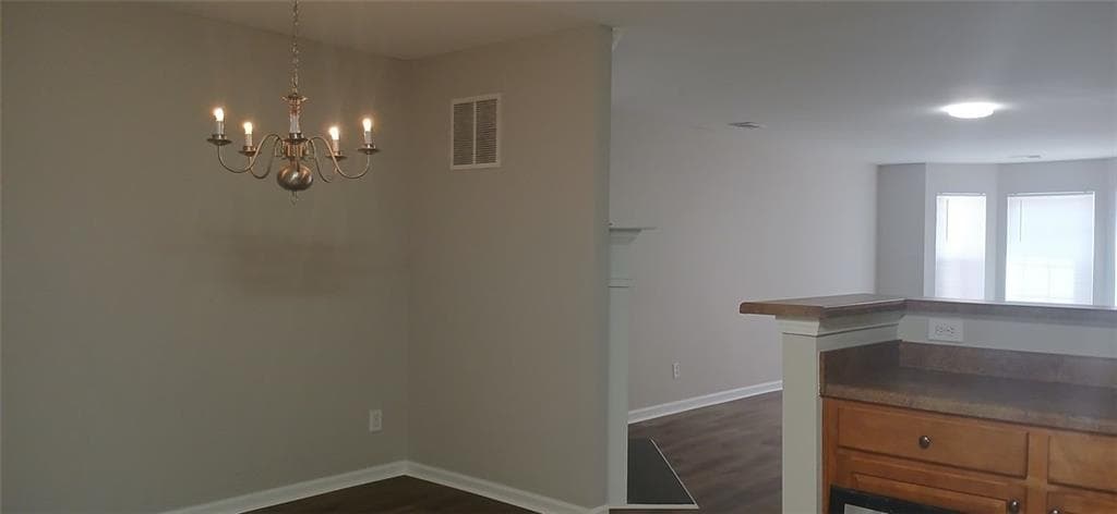2 bedroom, 3 bathroom, 1,450 sq ft townhouse for rent at 757 Crestwell Circle, Atlanta, GA 30331 for $1,600 a month — photo 8
