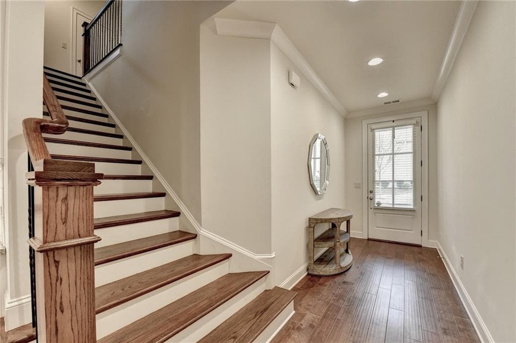 4 bedroom, 4 bathroom, 2,475 sq ft townhouse for sale at 5260 Cresslyn Ridge, Johns Creek, GA 30005 — photo 4