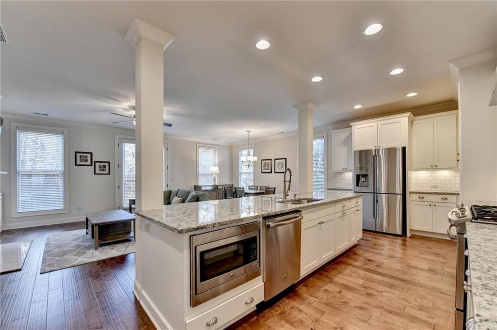 4 bedroom, 4 bathroom, 2,475 sq ft townhouse for sale at 5260 Cresslyn Ridge, Johns Creek, GA 30005 — photo 5