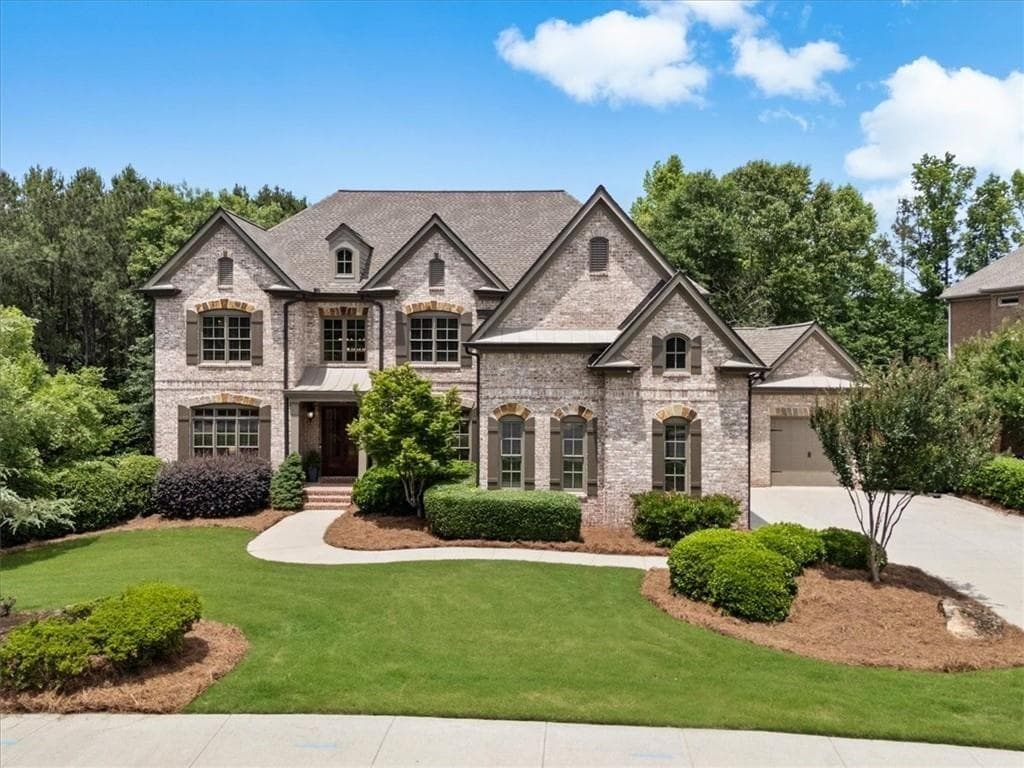 6 bedroom, 8 bathroom, 6,631 sq ft home for sale at 1900 Evergrace Drive, Milton, GA