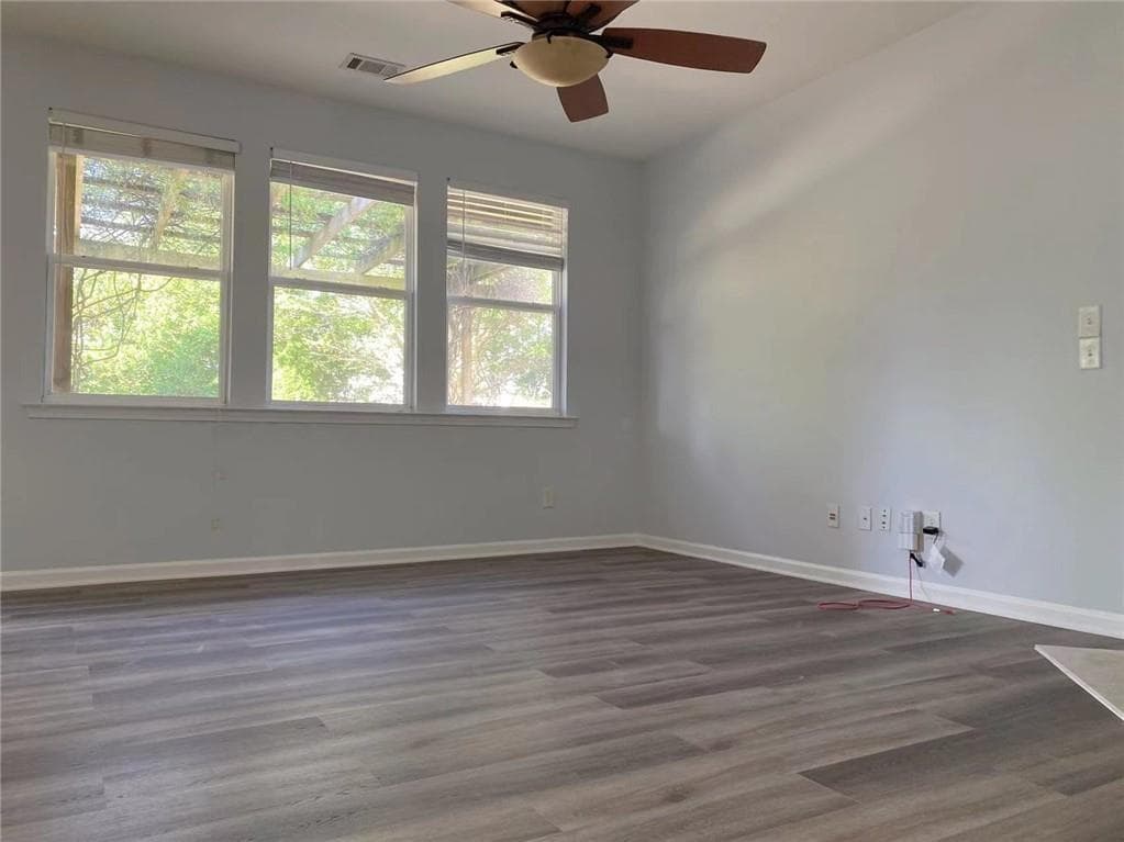 3 bedroom, 3 bathroom, 1,798 sq ft single family residence for rent at 3880 New Salem Court, Cumming, GA 30040 for $2,100 a month — photo 4