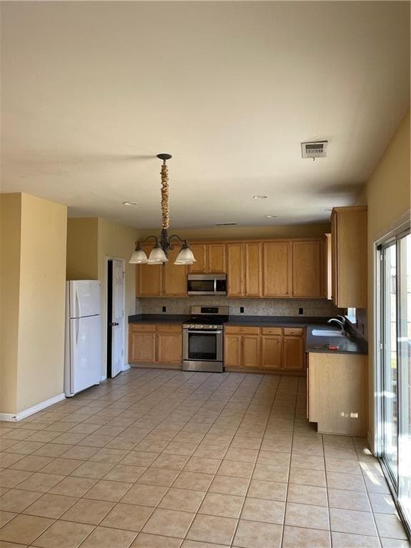 3 bedroom, 3 bathroom, 1,798 sq ft single family residence for rent at 3880 New Salem Court, Cumming, GA 30040 for $2,100 a month — photo 6