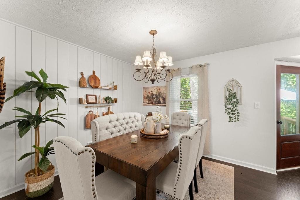 3 bedroom, 2 bathroom, 1,531 sq ft single family residence for sale at 4323 Hillview Drive, Acworth, GA 30101 — photo 5
