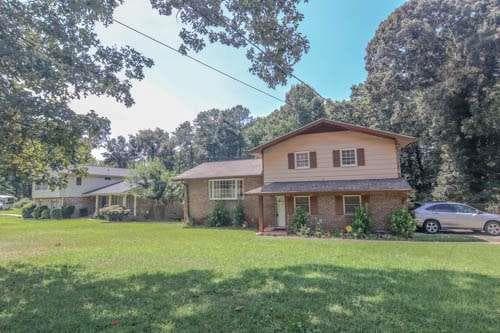 3 bedroom, 3 bathroom, 1,833 sq ft single family residence for sale at 434 Mountain Park Trail, Stone Mountain, GA 30087 — photo 2