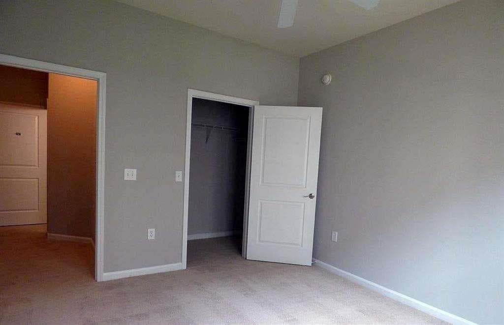 2 bedroom, 1 bathroom, 862 sq ft condominium for sale at 870 Mayson Turner Road 1103, Atlanta, GA 30314 — photo 3