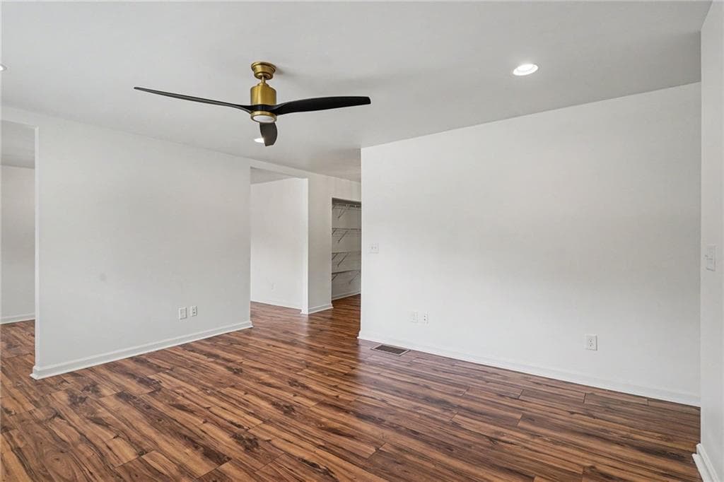 3 bedroom, 2 bathroom, 1,378 sq ft single family residence for sale at 312 W Downing Court, Jonesboro, GA 30238 — photo 8