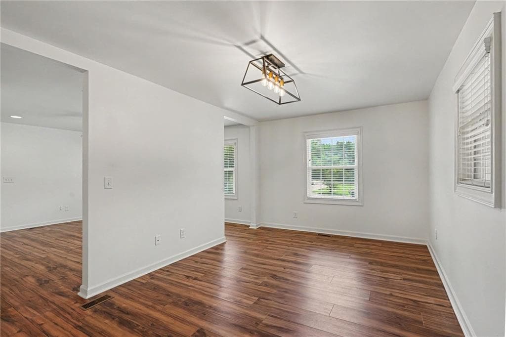3 bedroom, 2 bathroom, 1,378 sq ft single family residence for sale at 312 W Downing Court, Jonesboro, GA 30238 — photo 9
