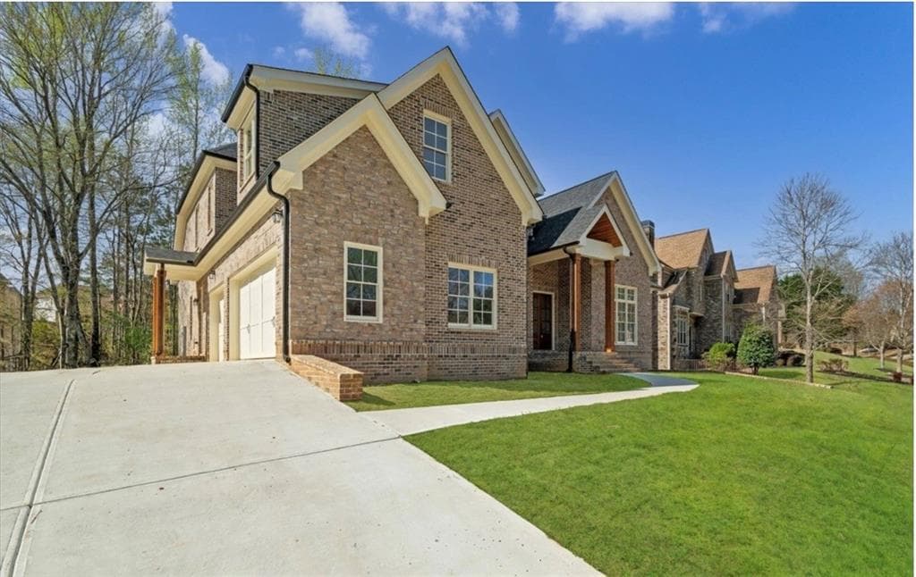 6 bedroom, 5 bathroom, 4,100 sq ft single family residence for sale at 5265 Brookhollow Drive, Douglasville, GA 30135 — photo 5