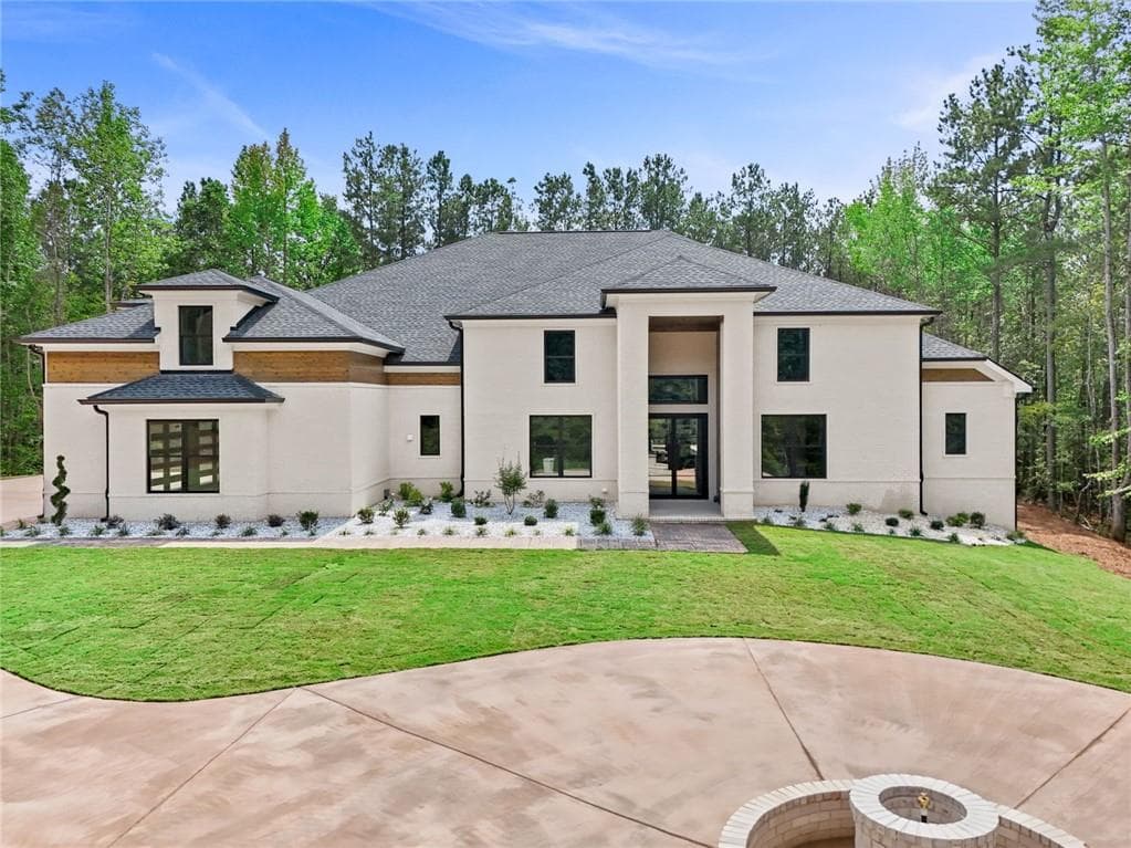 4 bedroom, 5 bathroom, 5,100 sq ft single family residence under contract at 9800 Cedar Grove Road, Chattahoochee Hills, GA 30213 — photo 2