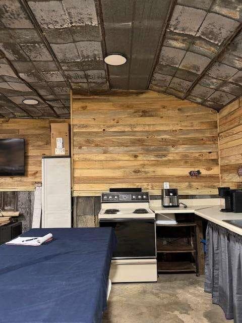 1 bedroom, 1 bathroom single family residence under contract at 465 County Rd 506, Centre, AL 35960 — photo 5