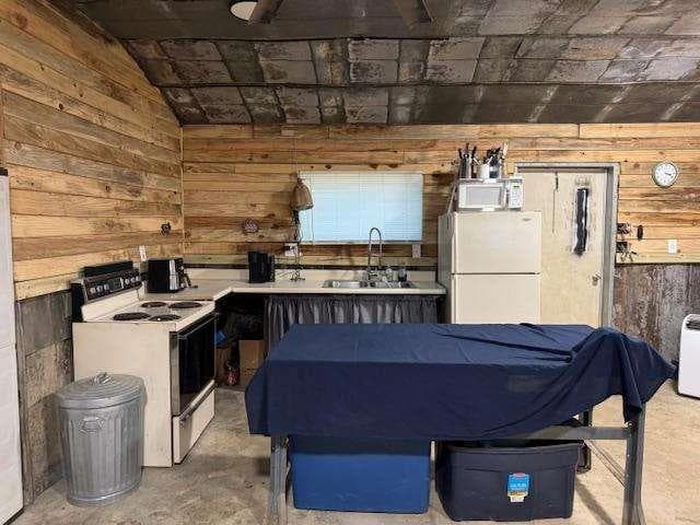 1 bedroom, 1 bathroom single family residence under contract at 465 County Rd 506, Centre, AL 35960 — photo 6