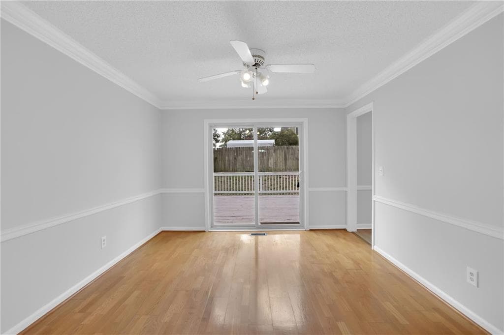 4 bedroom, 3 bathroom, 2,756 sq ft single family residence for sale at 2851 Carnegie Way, Marietta, GA 30064 — photo 7