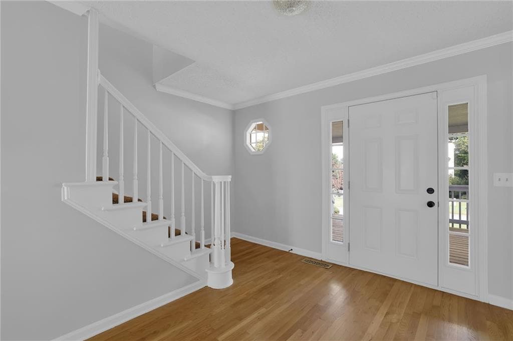4 bedroom, 3 bathroom, 2,756 sq ft single family residence for sale at 2851 Carnegie Way, Marietta, GA 30064 — photo 3