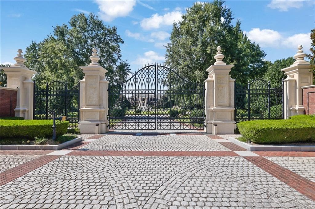12 bedroom, 21 bathroom, 26,233 sq ft single family residence for sale at 5200 Moore Road, Suwanee, GA 30024 — photo 2