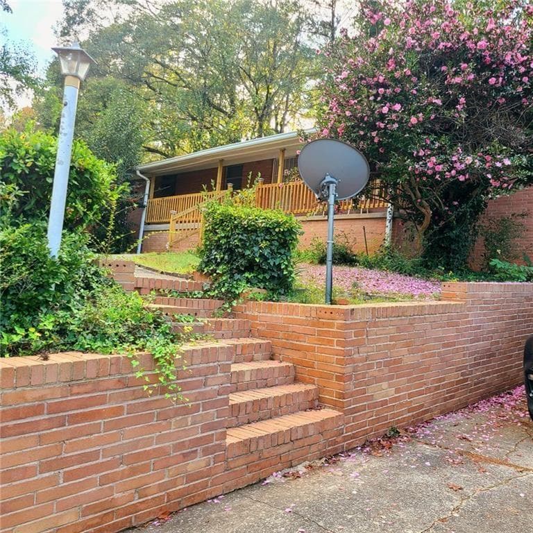4 bedroom, 2 bathroom, 1,566 sq ft single family residence for sale at 1723 Fort Valley Drive, Atlanta, GA 30311 — photo 3