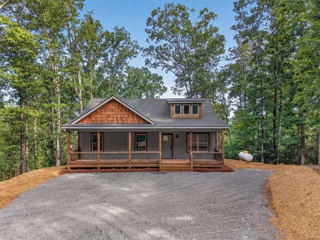 3 bedroom, 2 bathroom, 1,200 sq ft single family residence for sale at 285 Parnell Drive, Ellijay, GA 30540 — photo 2